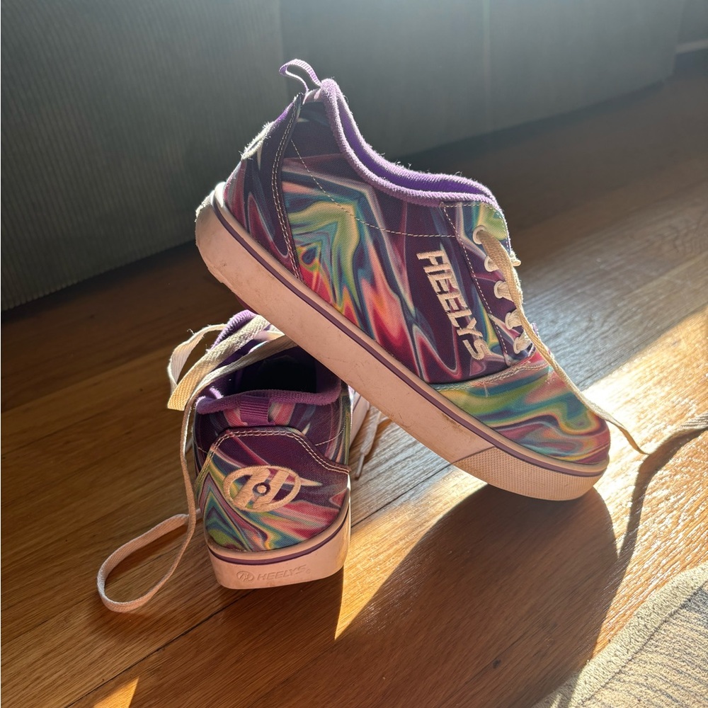 Heelys Kids' Colorful Swirl Sneakers
